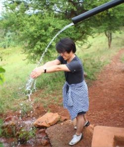 Jiho testing a water pipe